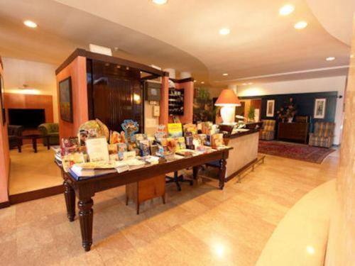 Hotel Enrichetta 데센자노델가르다 외부 사진